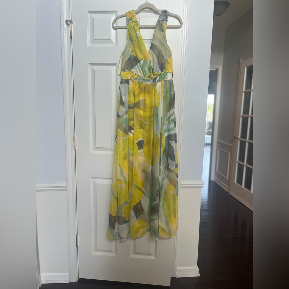 White House Black Market dress size 6